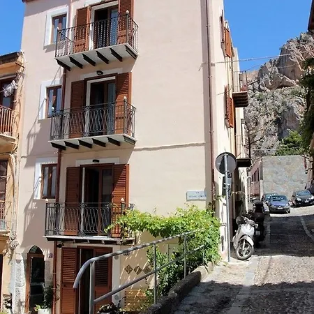La Casa Del Geko Bed & Breakfast Cefalu